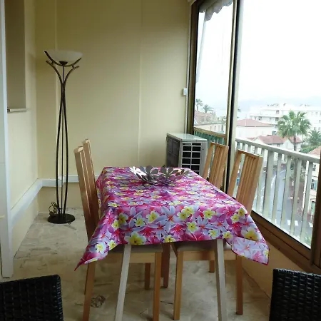 Spacious In The Center Of Terrace Easy Walk To The Croisette And Palais - 1923 Apartment