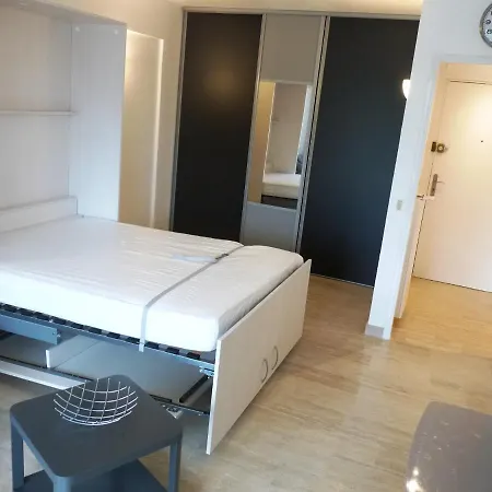 Spacious In The Center Of Terrace Easy Walk To The Croisette And Palais - 1923 * Cannes