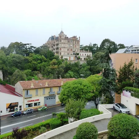Spacious In The Center Of Terrace Easy Walk To The Croisette And Palais - 1923 Apartment